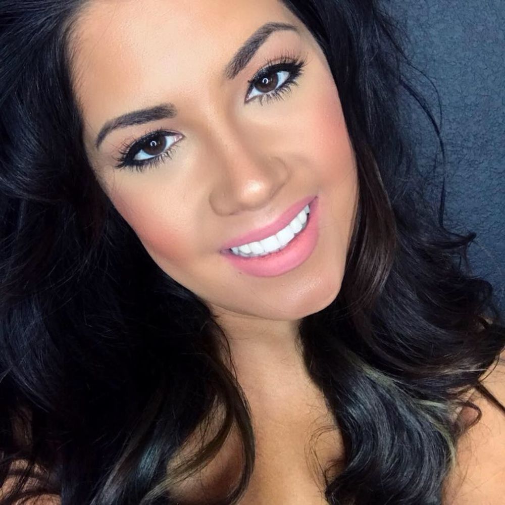 Meet your Posher, Leiah